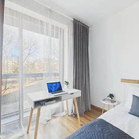 Skyline With Balcony & Ac By Solarento Varsovie