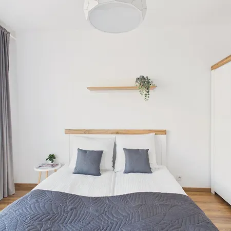 Appartement Skyline With Balcony & Ac By Solarento *